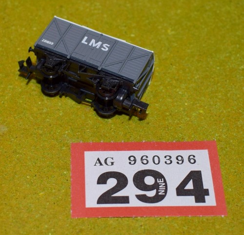 Gauge wagon for farish peco - n,