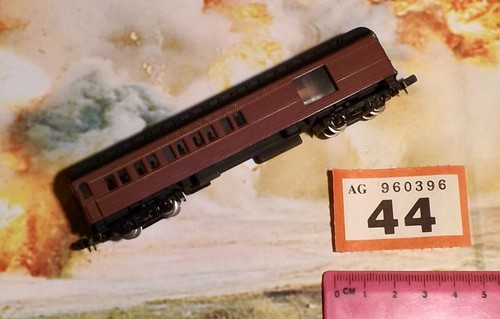 Gauge coach for farish peco - n,