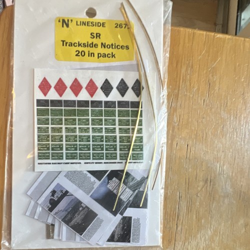 Tiny signs 2671 gauge - 2671, n